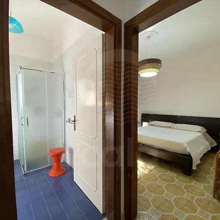 Semesterbostad Sunshine By Cala Salento