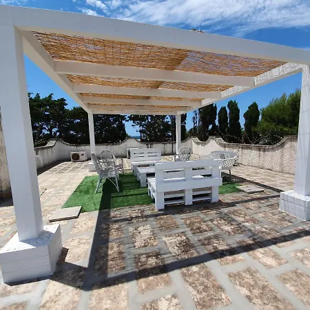 בית נופש Sunshine By Cala Salento